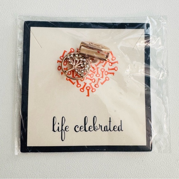 Rose Gold Family Charm - Picture 1 of 4